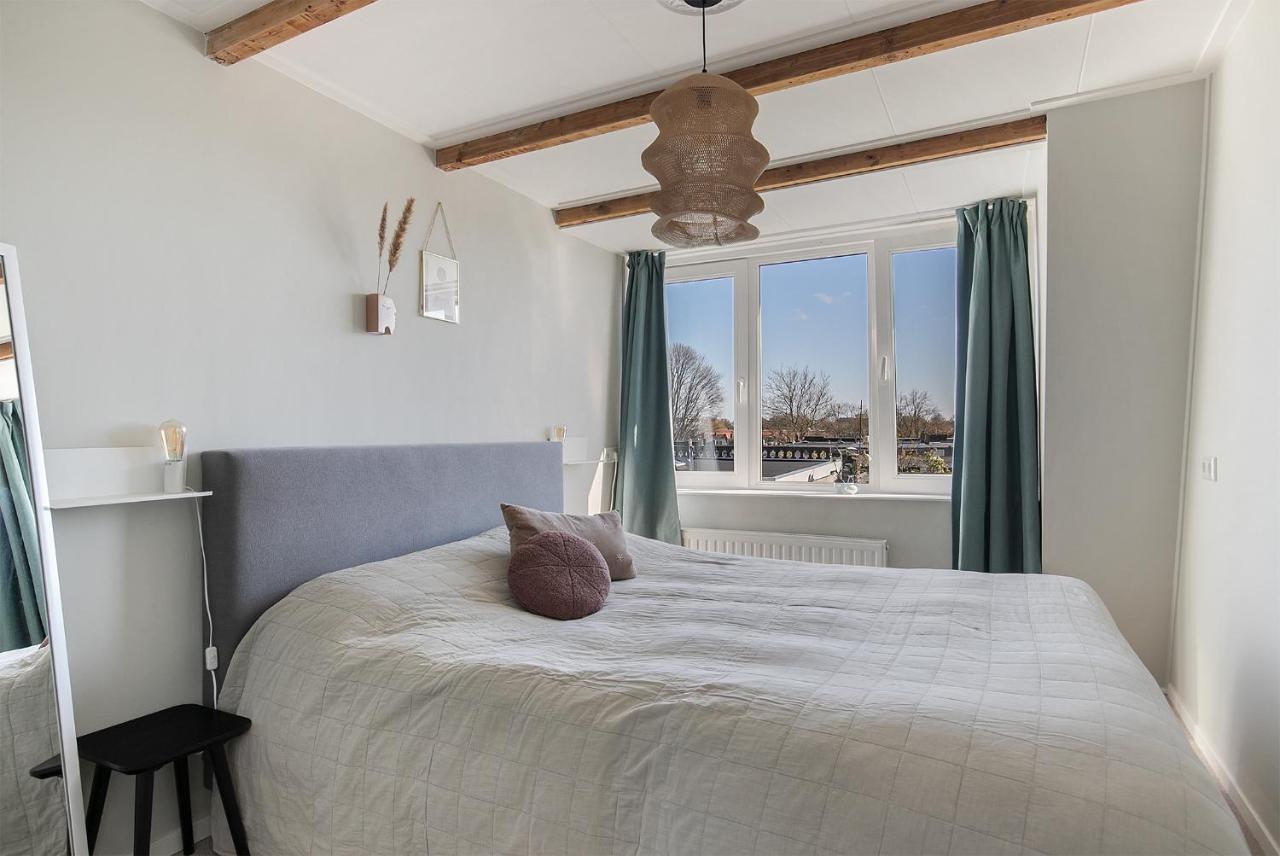 Uniek Verblijf In Herenhuis, Eigen Appartement Op De Tweede Etage Van Ons Huis Леэварден Экстерьер фото